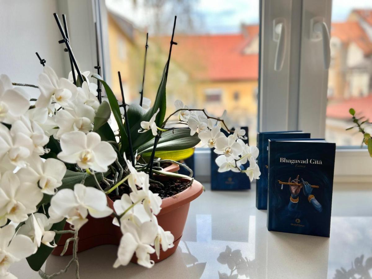 Om Yoga Center Lejlighed Slovenska Bistrica Eksteriør billede