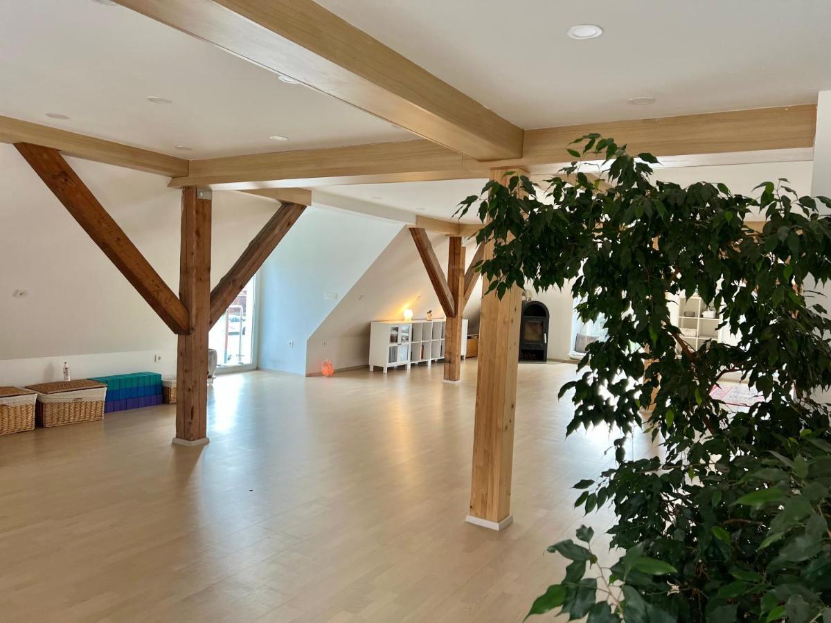 Om Yoga Center Lejlighed Slovenska Bistrica Eksteriør billede